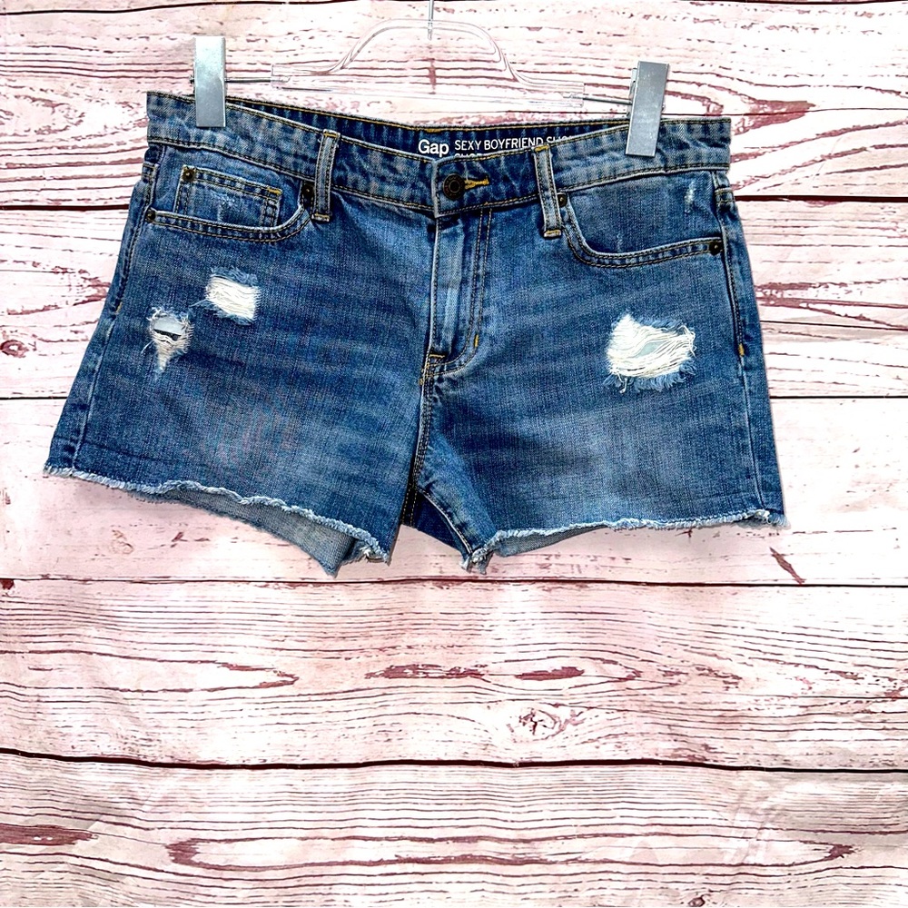 Gap Sexy Boyfriend Shorts Size 8 /29